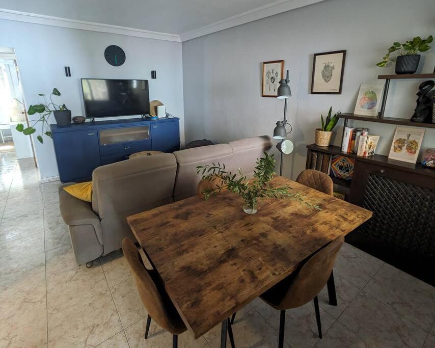 Acogedor Apartamento Y Parking Madrid Dış mekan fotoğraf